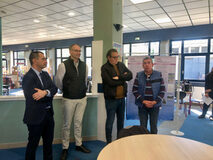 Galerie photo Inauguration de l'expostion devant M. Mas, maire de Cluses